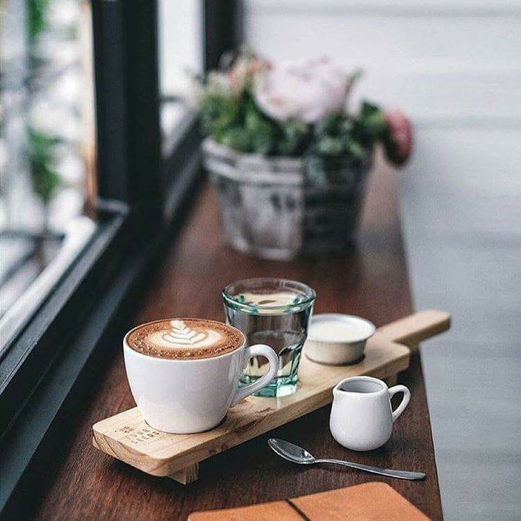 Hình ảnh uống Cafe sống ảo cô đơn đẹp